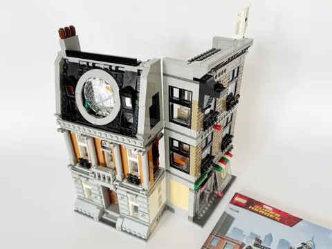LEGO Marvel: Sanctum Sanctorum Showdown 76108 w Manual *missing pieces*