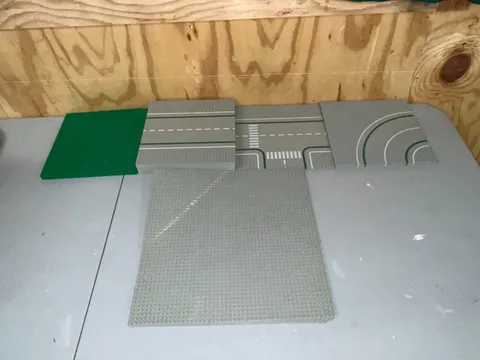 25 LEGO Vintage Road Base Plates