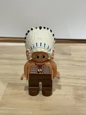 Lego Duplo INDIAN CHIEF MAN FIGURE Feather Head Dress 1998 Native American Brown