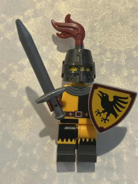 LEGO Tournament Knight Minifigure 71027