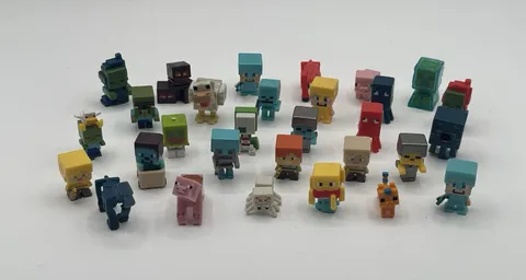 Mindcraft Minifigures Lego Mixed Series and Mixed Characters Lot 30