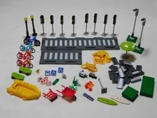 LEGO City Starter KIT: Traffic lights, Bikes, Crosswalks, Lamppost, etc + BONUS!