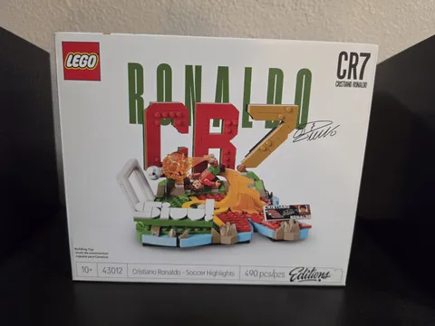LEGO® Editions Cristiano Ronaldo  Soccer Highlights - 43012- Brand New