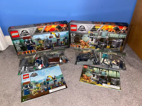 Lego Jurassic World 75931 Dilophosaurus Outpost Attack + 75927(read description)