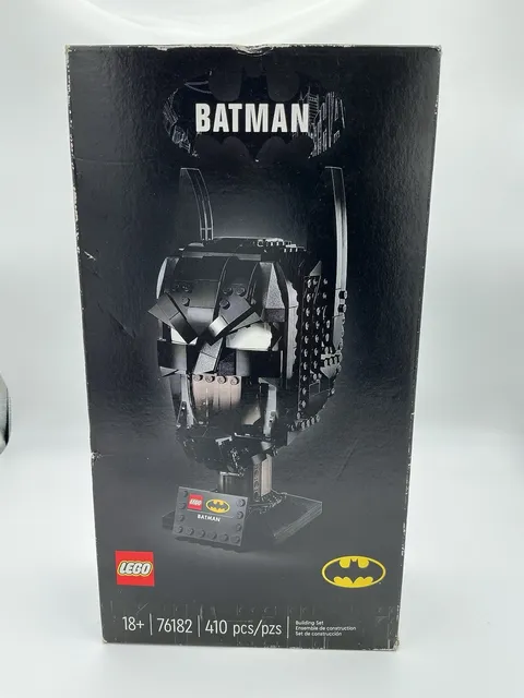 LEGO Super Heroes: Batman Cowl (76182) - H1