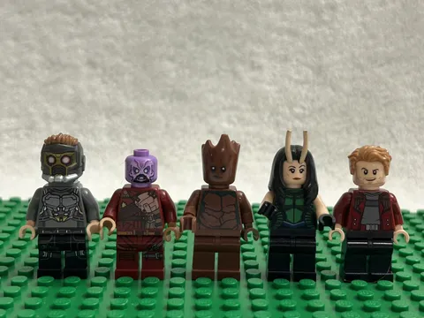 LEGO Guardians of the Galaxy Minifigures Star-Lord, Taserface, Teen Groot, Manti