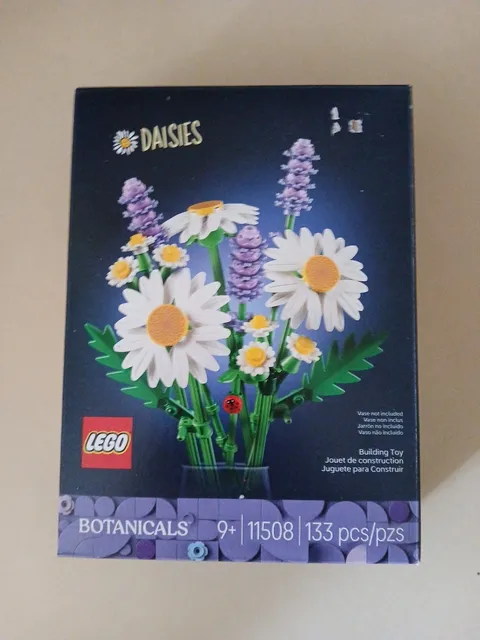 NEW LEGO Botanicals Daisies Artificial Flowers Bouquet Building Toy 11508 SEALED