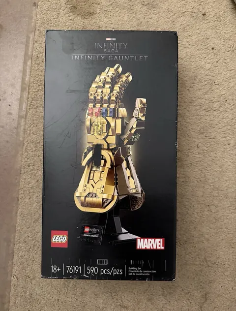 LEGO Marvel Infinity Saga Infinity Gauntlet 76191 590pcs 18+ Display Stand