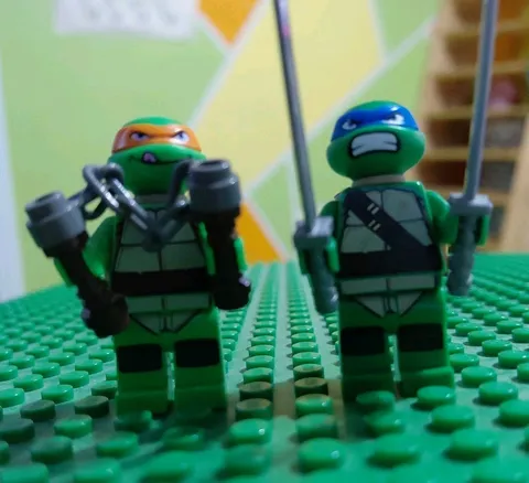 LEGO TMNT Leonardo & Michelangelo Minifigure Lot Ninja Turtles Weapons