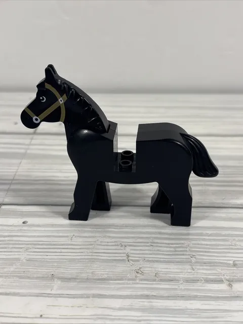 LEGO 4493c01pb02 Black Horse Brown Bridle 1980s Moving Head