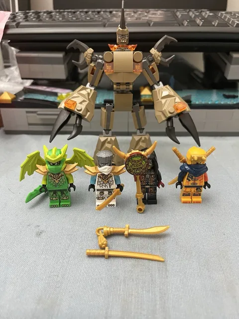 Lego Ninjago Source Dragon Of Life (MECH ONLY WITH MINIFIGURES)