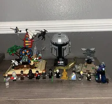 LEGO LOT with minifigures and sets
