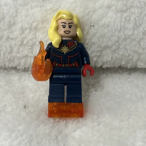 LEGO® Super Heroes Captain Marvel Minifigure Carol Danvers Marvels 76232 sh0911