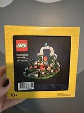 LEGO 6544434 Entrance Gate Sealed Insiders Exclusive Botanical Garden