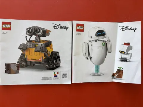 LEGO Disney 43279 WALL-E and EVE Illustrated Instruction Manual Booklet