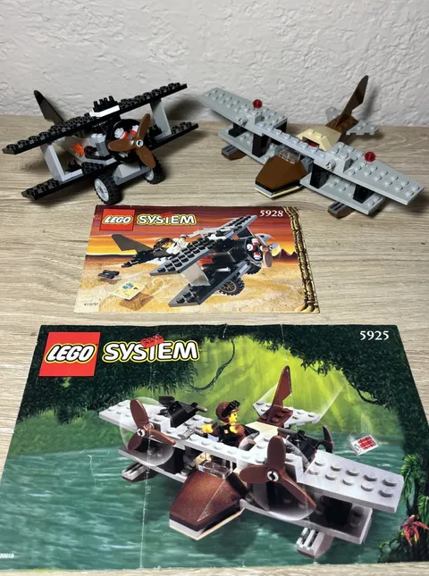 LEGO Adventurers: Bi-Wing Baron (5928) And 5925