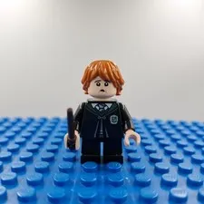 Ron Weasley (Black Slytherin Robe) LEGO Harry Potter hp287
