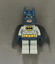 LEGO Minifigure Batman sh0025 Light Bluish Gray Suit Blue Cape Sets 6860 6857