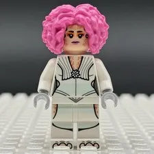 LEGO Star Wars Theelin Dancer w Pink Hair from set 75326 Boba Fett's Throne Room