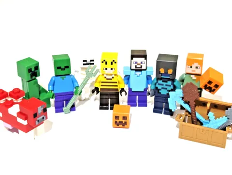 LEGO Minecraft Minifigure Bundle Lot Figures w/ Weapons Accessories & Mooshroom