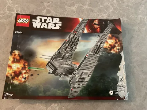 Lego Star Wars: Kylo Ren's Command Shuttle 75104  Instruction Manual ONLY! READ!