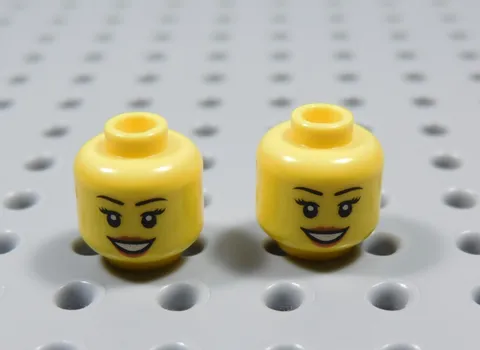 LEGO Lot of 2 Yellow Female Girl Printed Head Minifig Red Lipstick Smile BT
