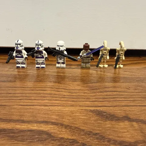 Complete LEGO Star Wars 187th Legion Clone Trooper Lot with Mace Windu and Droid