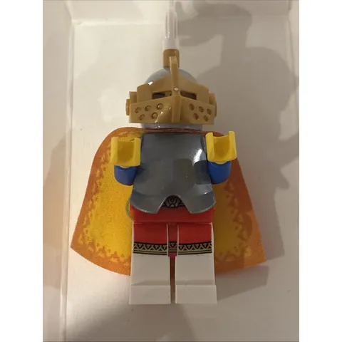 Lego Lady Of The Brave Lion Knights Minifigure #cas568 Set #10305