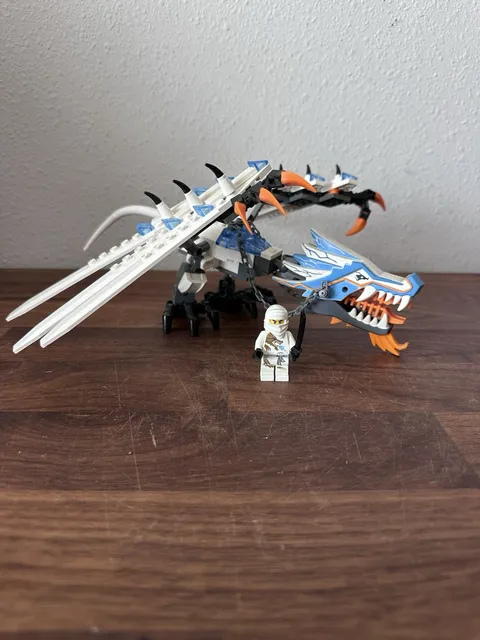 LEGO 2260 Ninjago Ice Dragon Attack 100%