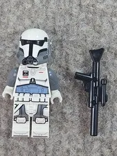 LEGO Star Wars Trooper Minifigure White Gray Armor Helmet Blaster Rifle Gun