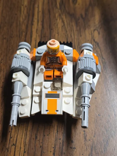 LEGO Star Wars Snowspeeder Microfighter Set 75074 - InComplete w/ Minifig As Is