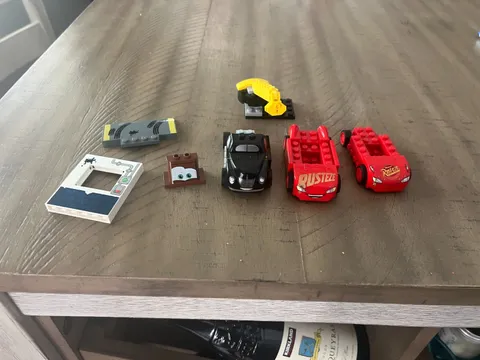 LEGO Juniors: Smokey's Garage (10743) - Incomplete