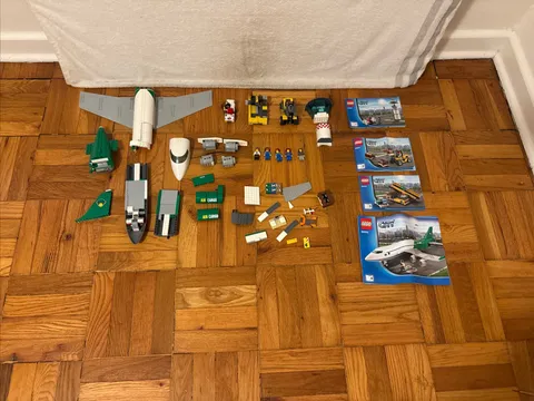 Lego City Cargo Terminal 2013 INComplete RETIRED READ DESC