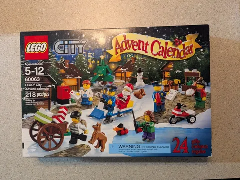 LEGO CITY: City Advent Calendar (60063)- Brand New In Factory Sealed Box