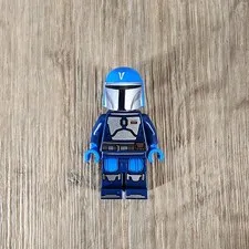 LEGO Star Wars Mandalorian Fleet Commander sw1255 Blue Helmet Armor Minifigure