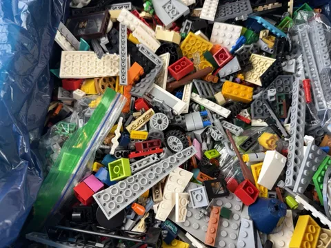 HUGE LOT 15 Pounds 12x12x12 box LEGO Mixed Bulk Lot Assorted Pieces for Building