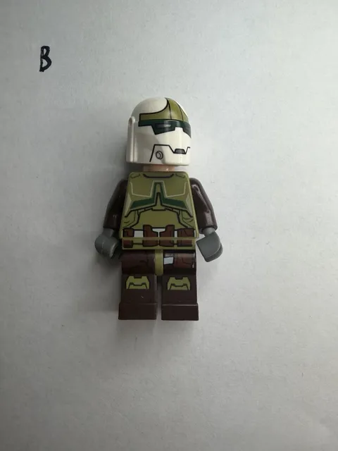 LEGO BOUNTY HUNTER MINIFIGURE STAR WARS YODA CHRONICLES FIG