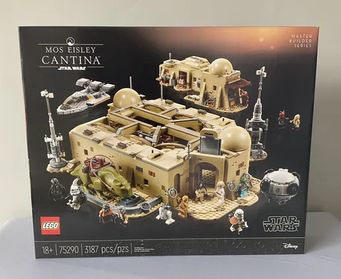 LEGO Star Wars Mos Eisley Cantina Master Builder Series 75290 3187 pcs