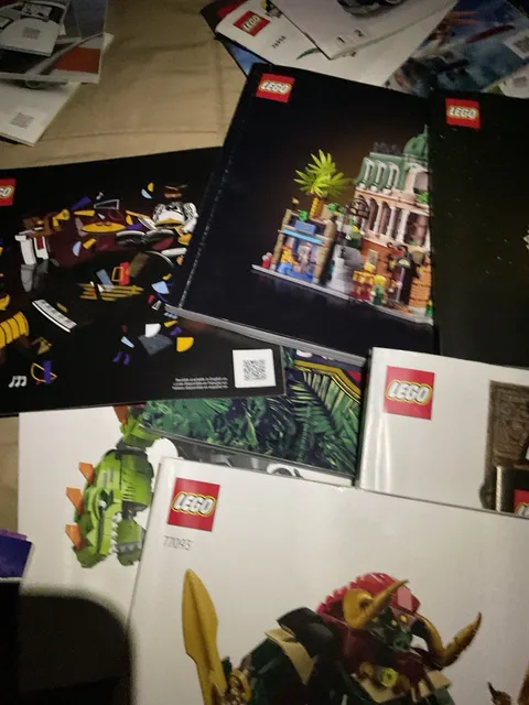 HUGE LEGO INSTRUCTION MANUAL LOT OF OVER 350 Marvel,DC,Ideas,Icons,Star Wars,etc