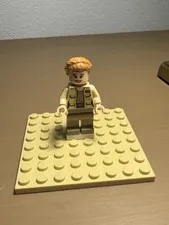 LEGO Star Wars Lieutenant Connix great condition