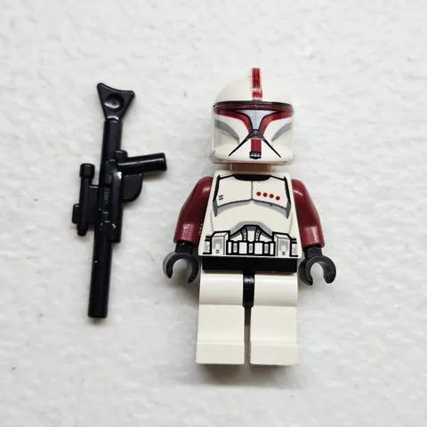 Lego Clone Trooper Captain Minifigure 75021 Star Wars Republic Gunship Cracks