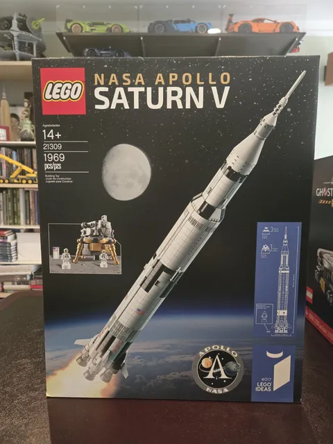 LEGO Ideas 21309 NASA 1969 Apollo Saturn V New Sealed Box