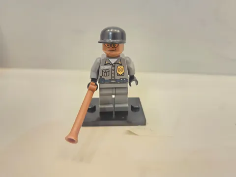 lego Batman Arkham Asylum Guard Minifgure