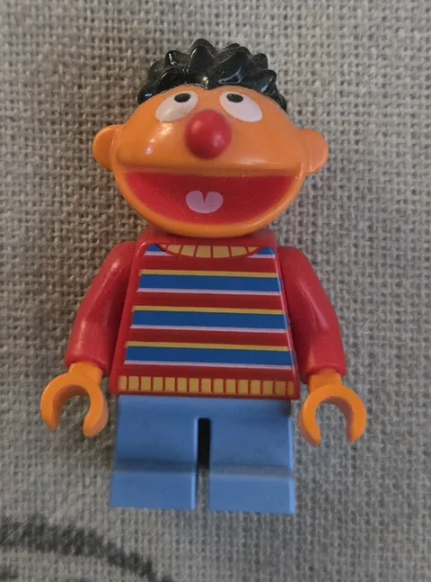 LEGO Ideas Sesame Street Ernie Minifigure From 21324