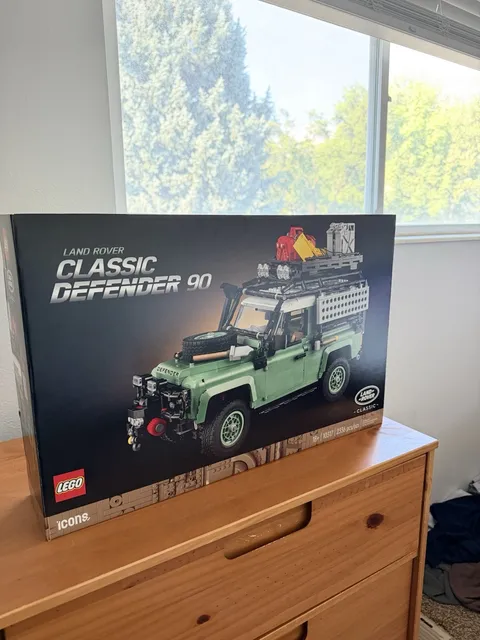 LEGO Icons Land Rover Classic Defender 90 10317 Set 2336 pcs w/ Separator