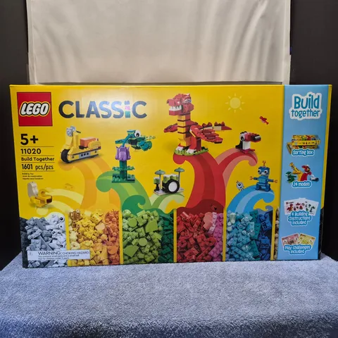 LEGO Classic# 11020 Build Together NEW IN BOX 1601 pcs. RETIRED