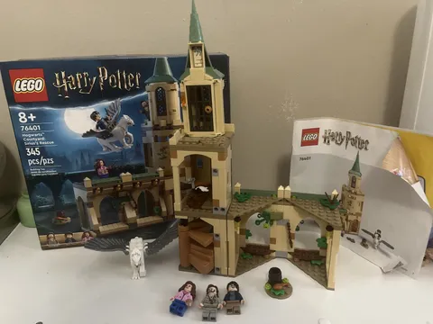 LEGO Harry Potter: Hogwarts Courtyard: Sirius's Rescue (76401) Retired 99.9% ***