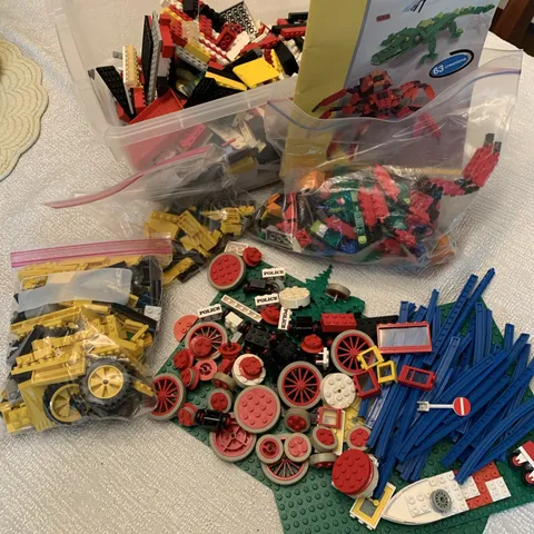 Vintage Bulk Lego Lot - 1970’s 7 lbs wheels windows bugs police track boards