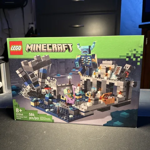 LEGO Minecraft: The Deep Dark Battle (21246) - New, Sealed & Retired!