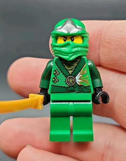 LEGO Ninjago Lloyd Techno Robe Rebooted Minifigure - njo0097 70725 Hood & Sword